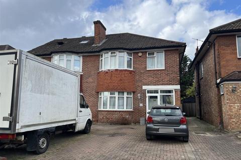 32 Friars Way, London, W3 6QE