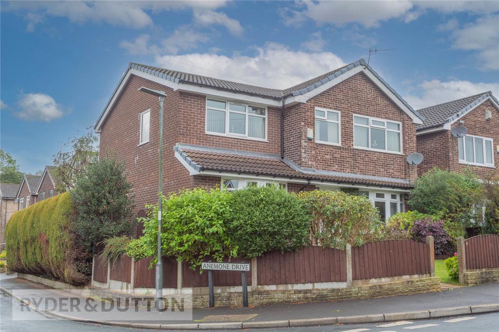 Mercer Crescent, Haslingden, Rossendale, BB4 4 bed detached house for