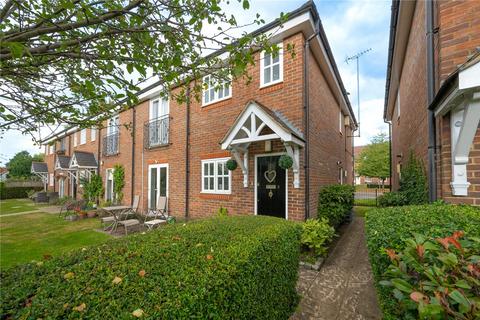 2 bedroom flat for sale, Minister Court, Frogmore, St. Albans, Hertfordshire