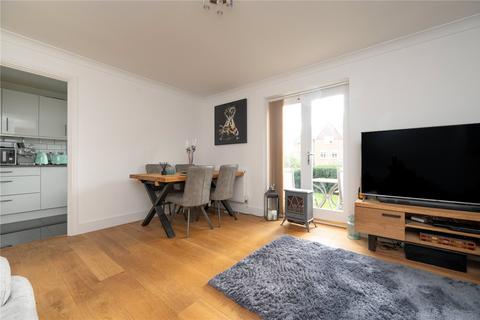 2 bedroom flat for sale, Minister Court, Frogmore, St. Albans, Hertfordshire