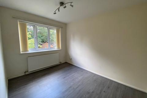 2 bedroom flat to rent - Wycliffe Drive, Leeds, West Yorkshire, LS17