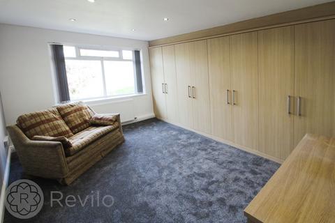 2 Nudger Close, Dobcross, Oldham, OL3 5AP