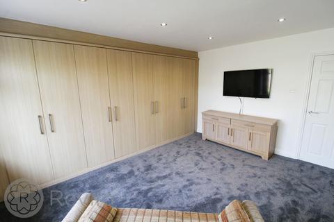 2 Nudger Close, Dobcross, Oldham, OL3 5AP