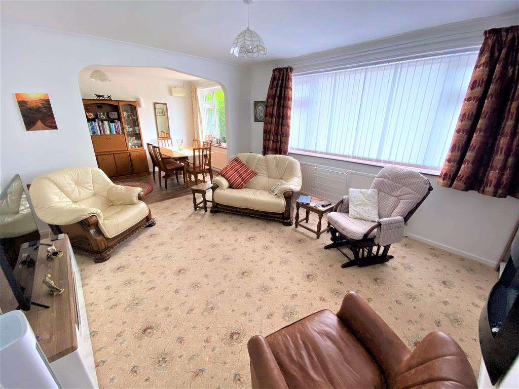 Rushcliffe Road, Manthorpe Estate, Grantham, NG31 2 bed detached