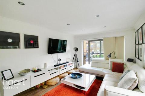 undefined, Elderberry Way, London