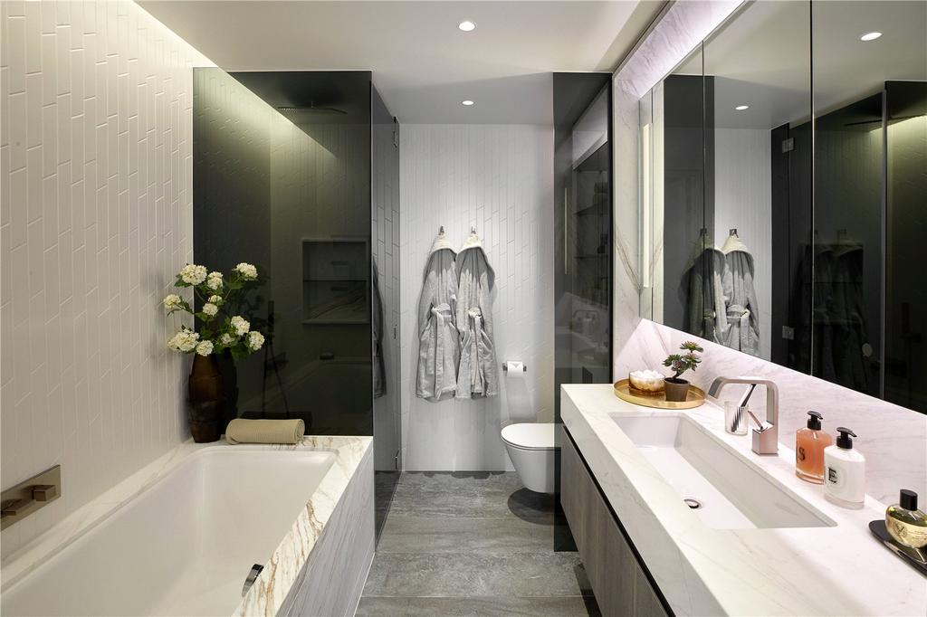 Bathroom - Show