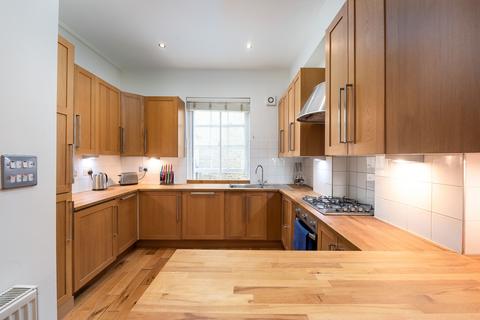 2 bedroom maisonette to rent, Britten Street, Chelsea, London, SW3