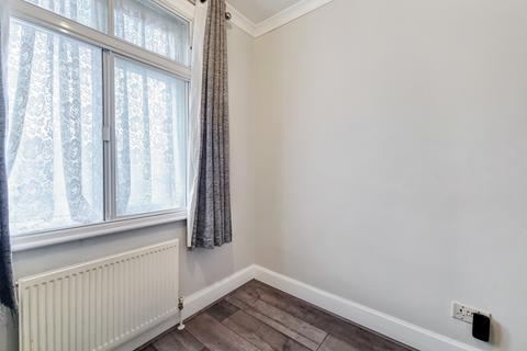3 bedroom end of terrace house for sale, London, NW10