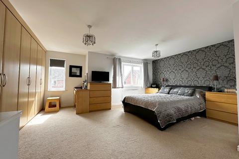 8 Jacombe Close, Warwick, CV34 6JN