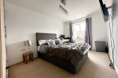 8 Jacombe Close, Warwick, CV34 6JN