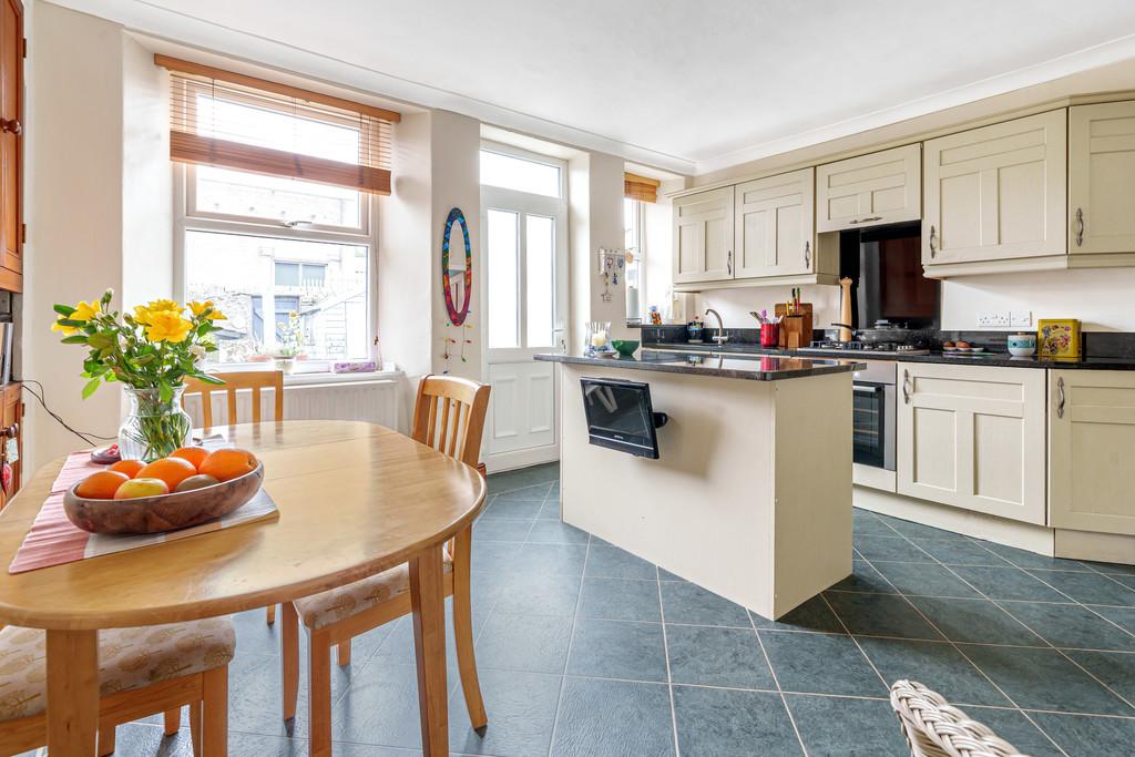 Living/Dining Kitchen