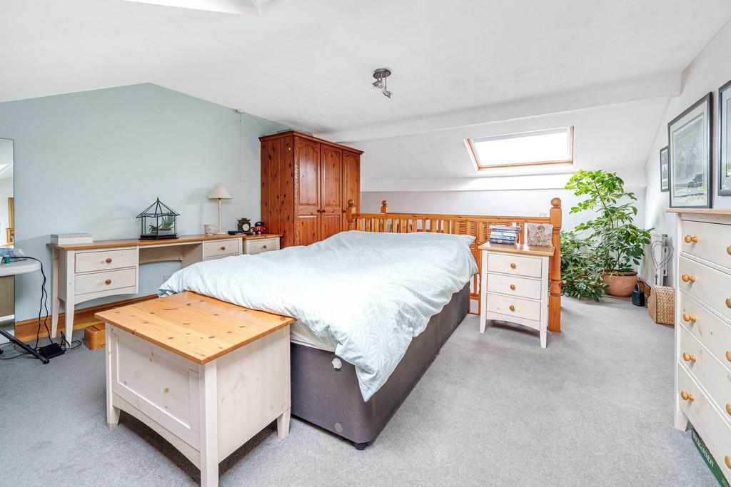 Attic/occasional bedroom
