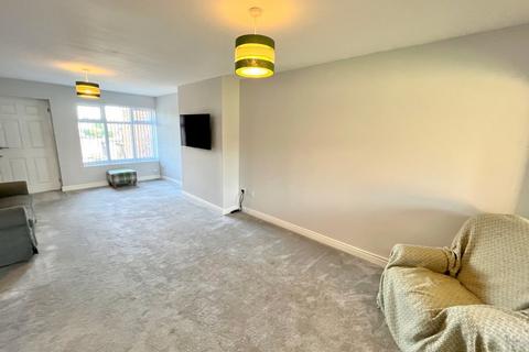 3 bedroom terraced house for sale - Moorlands Drive, Shirley