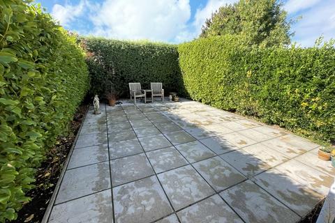 1 Blacksmith Close, Corfe Mullen, Wimborne, BH21 3QW