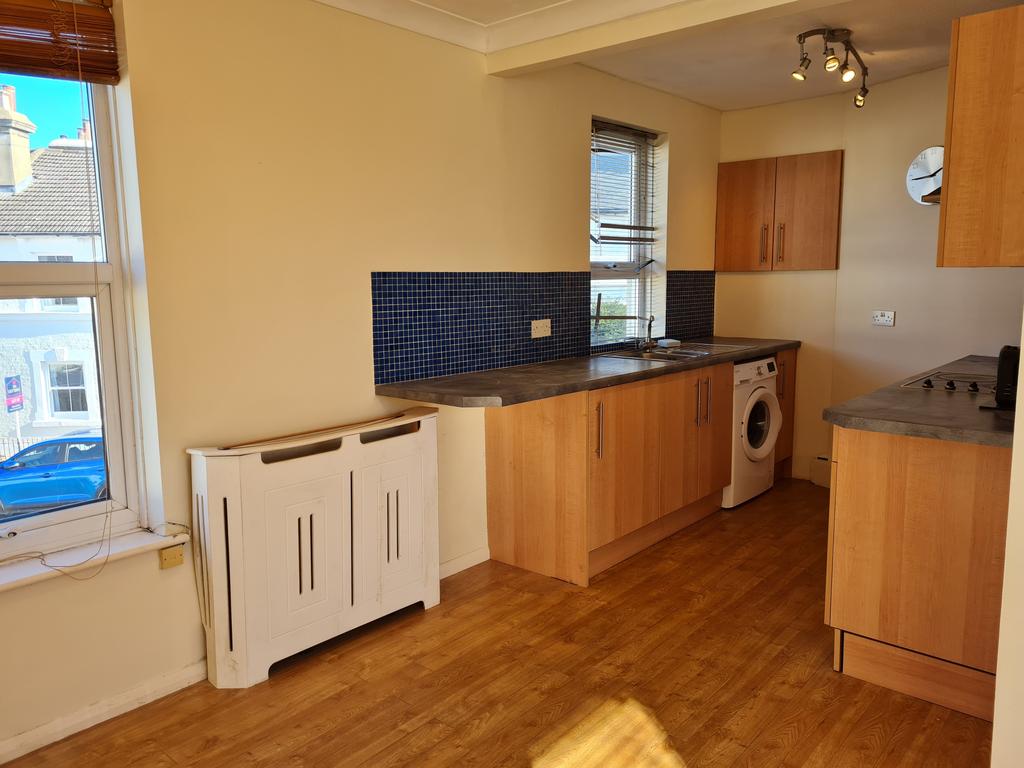Dukes Road, Tunbridge Wells, TN1 Studio £650 pcm (£150 pw)