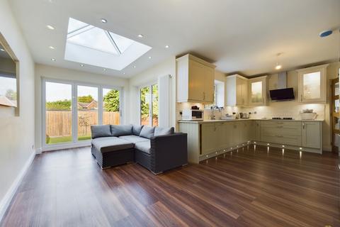70 New Road, Uttoxeter, ST14 7DE