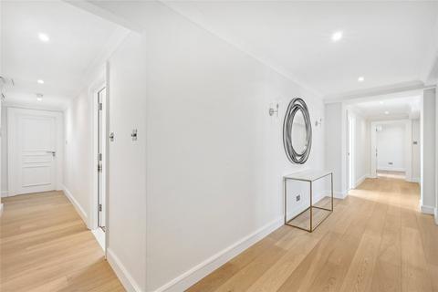 3 bedroom flat to rent, Chesterfield House, South Audley Street, Mayfair, London