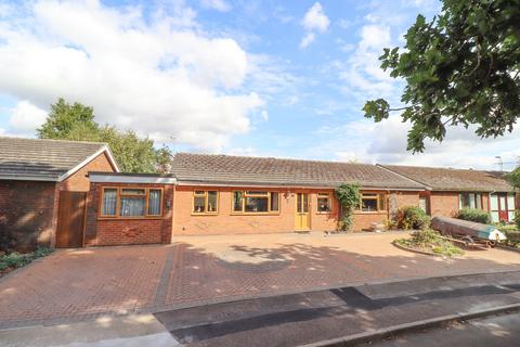 3 bedroom detached bungalow for sale, Richardsons Road, East Bergholt