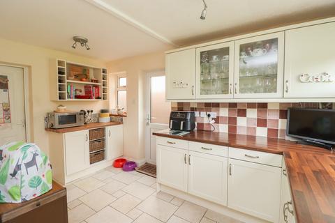 3 bedroom detached bungalow for sale, Richardsons Road, East Bergholt