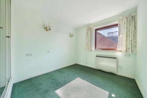 2 bedroom retirement property for sale, 75 Whytecliffe Road South, Purley