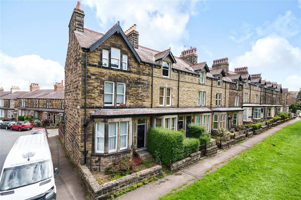 Dragon View DrDragon View, Harrogate, North Yorkshire, UK, HG1 1 bed flat for sale £150,000