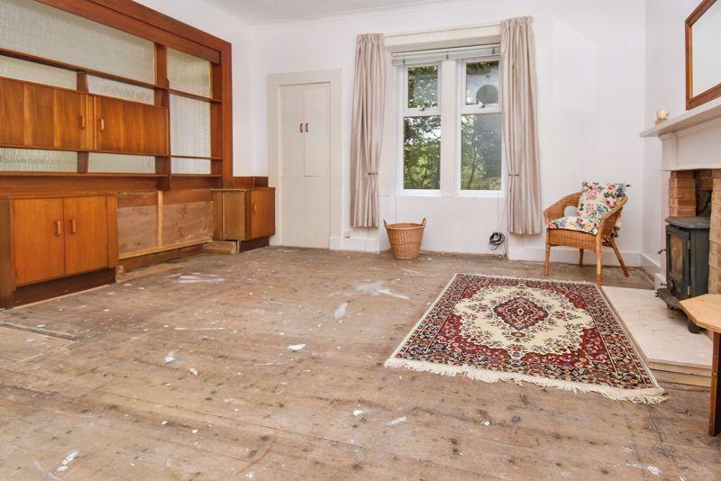 Front Lounge