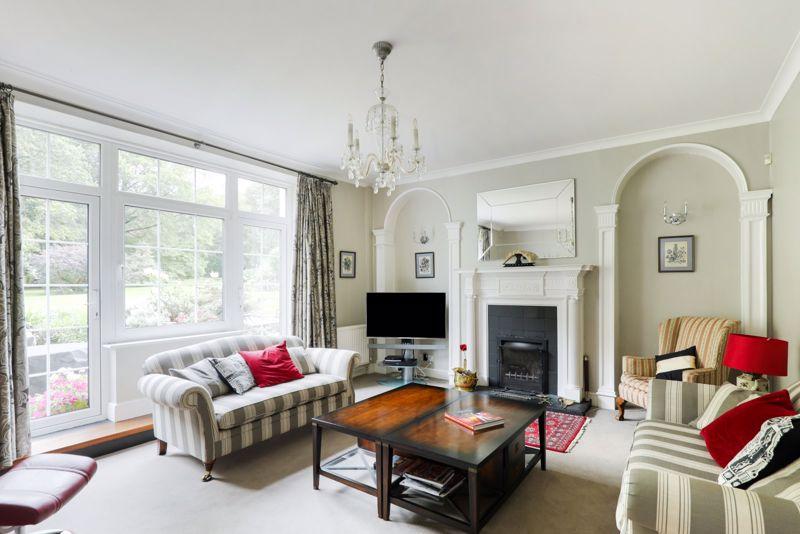 Clevedon RoadFailand 4 bed character property £1,100,000