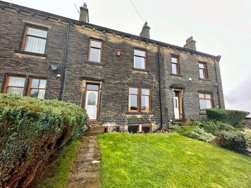 Woodlesford, Moor End Road, Halifax 3 bed terraced house to rent £895