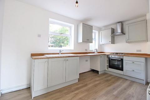 3 bedroom semi-detached house for sale - Valley Road, UPPER GORNAL, DY3 1TU
