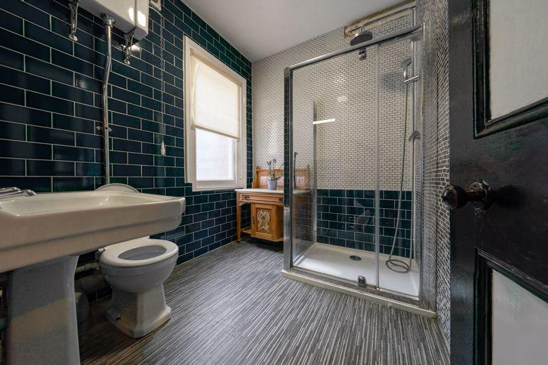 Ground Floor Shower