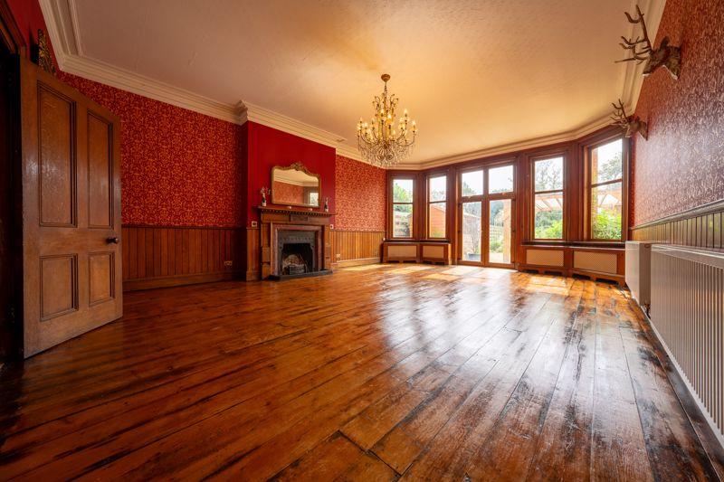 Main Lounge