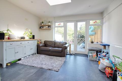 4 bedroom house for sale, Lime Tree Walk, Enfield