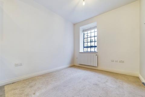 2 bedroom apartment to rent, Winchcombe Street, Cheltenham, Gloucestershire, GL52