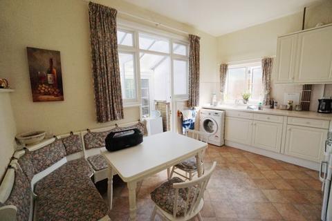 4 bedroom semi-detached house for sale - Firs Lane, London N21