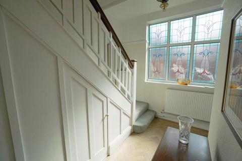 4 bedroom semi-detached house for sale - Firs Lane, London N21