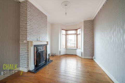 20 Shaftesbury Road, Romford, RM1 2QH
