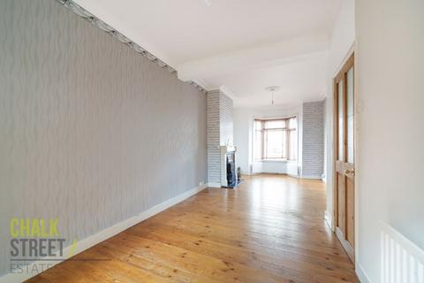 20 Shaftesbury Road, Romford, RM1 2QH