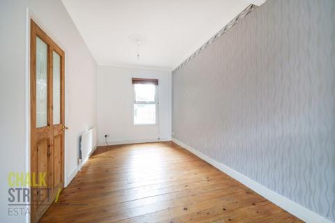 20 Shaftesbury Road, Romford, RM1 2QH