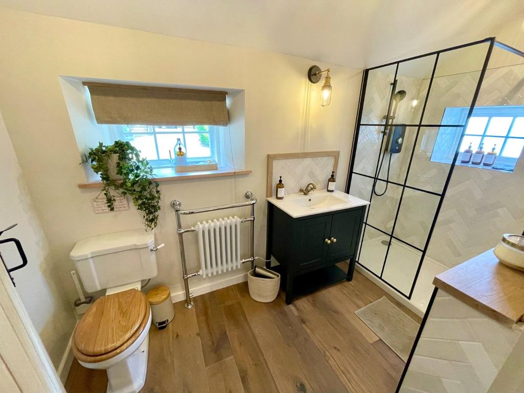 Hayloft Bathroom