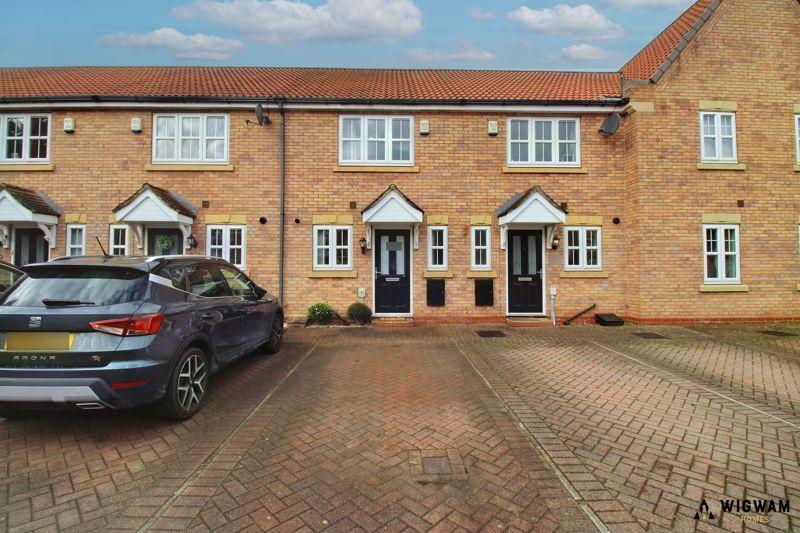 Pools Brook Park, Kingswood, Hull, HU7 2 bed terraced house for sale