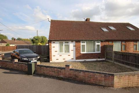 2 bedroom semi-detached bungalow for sale - KIDLINGTON Churchill Road