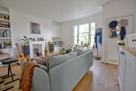 2 bedroom flat to rent, Dartmouth Park Road, Dartmouth Park, London NW5