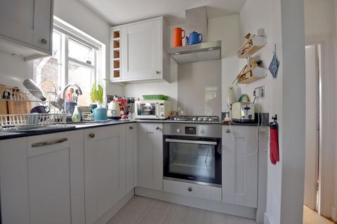 2 bedroom flat to rent, Dartmouth Park Road, Dartmouth Park, London NW5