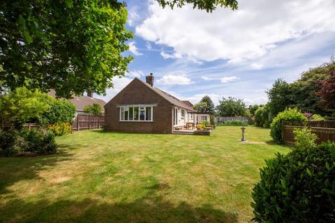 3 bedroom detached bungalow for sale, Maybush Drive, Chichester