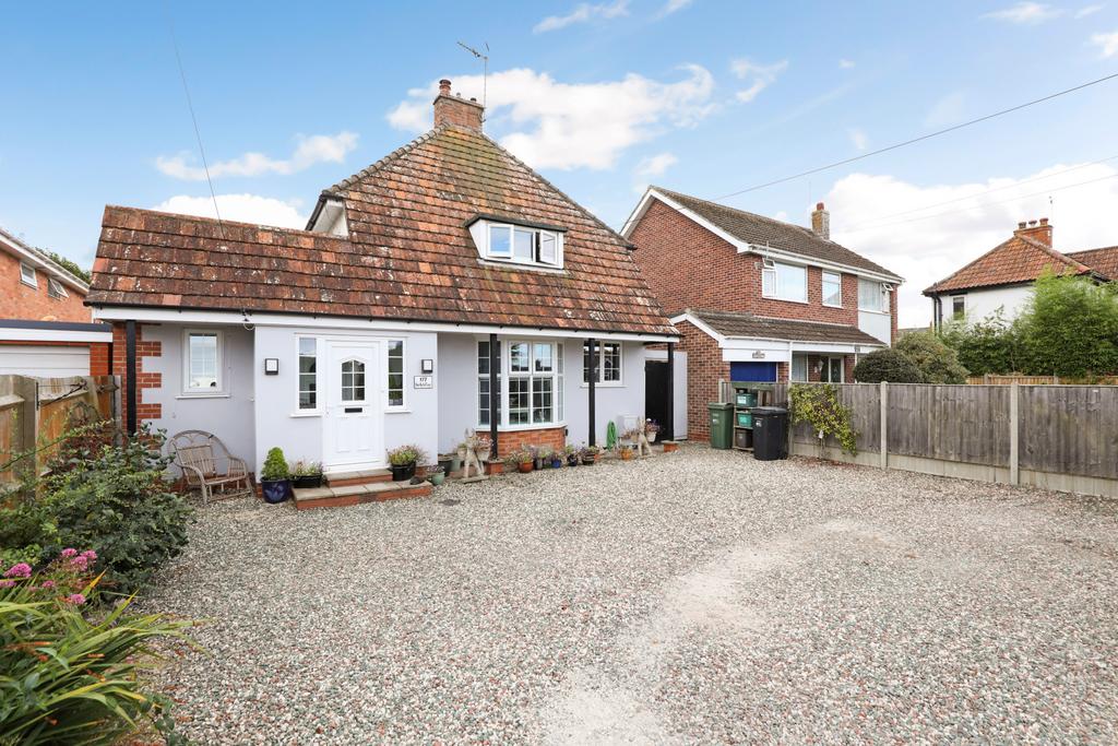 Berrow Road, Burnham-on-Sea, TA8 4 bed detached house for sale - £450,000