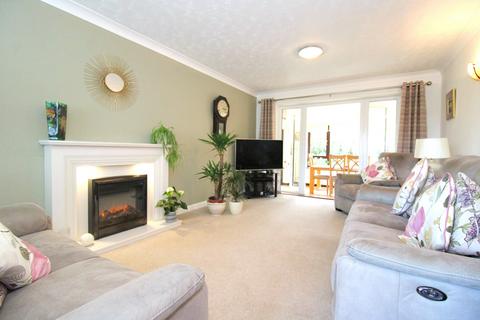 3 bedroom detached house for sale - Danesbower Close, Blofield, Norwich, NR13