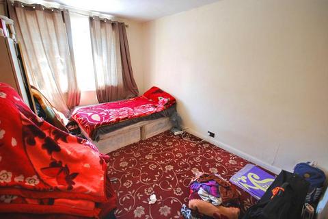2 bedroom flat for sale, CLIFFORD ROAD, WEMBLEY, MIDDLESEX, HA0 1AF