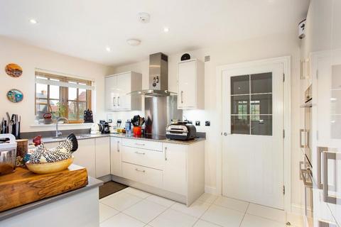 5 bedroom detached house for sale - Cornflower Drive, Marden, Kent, TN12 9GH