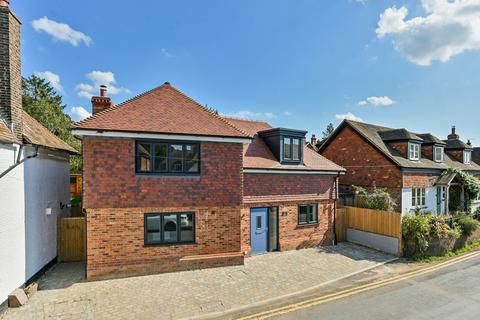 3 bedroom detached house for sale, Olantigh Road, Wye, Kent, TN25