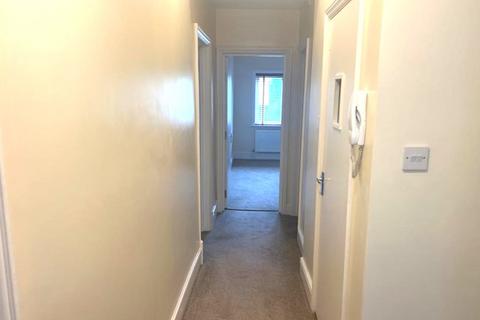 2 bedroom flat to rent, Grimston Gardens, Folkestone, CT20